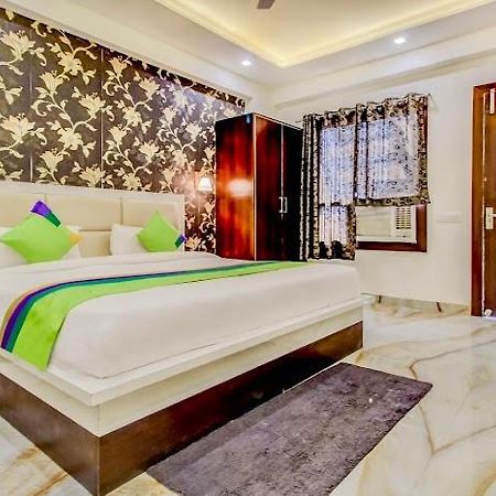 Hotel Golden Door Mathura Luaran gambar