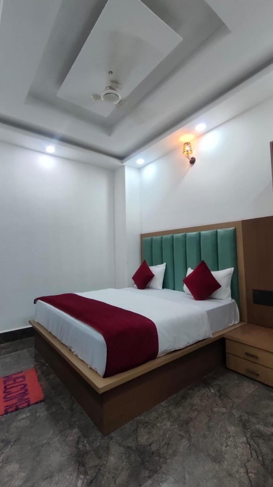 Hotel Golden Door Mathura Luaran gambar